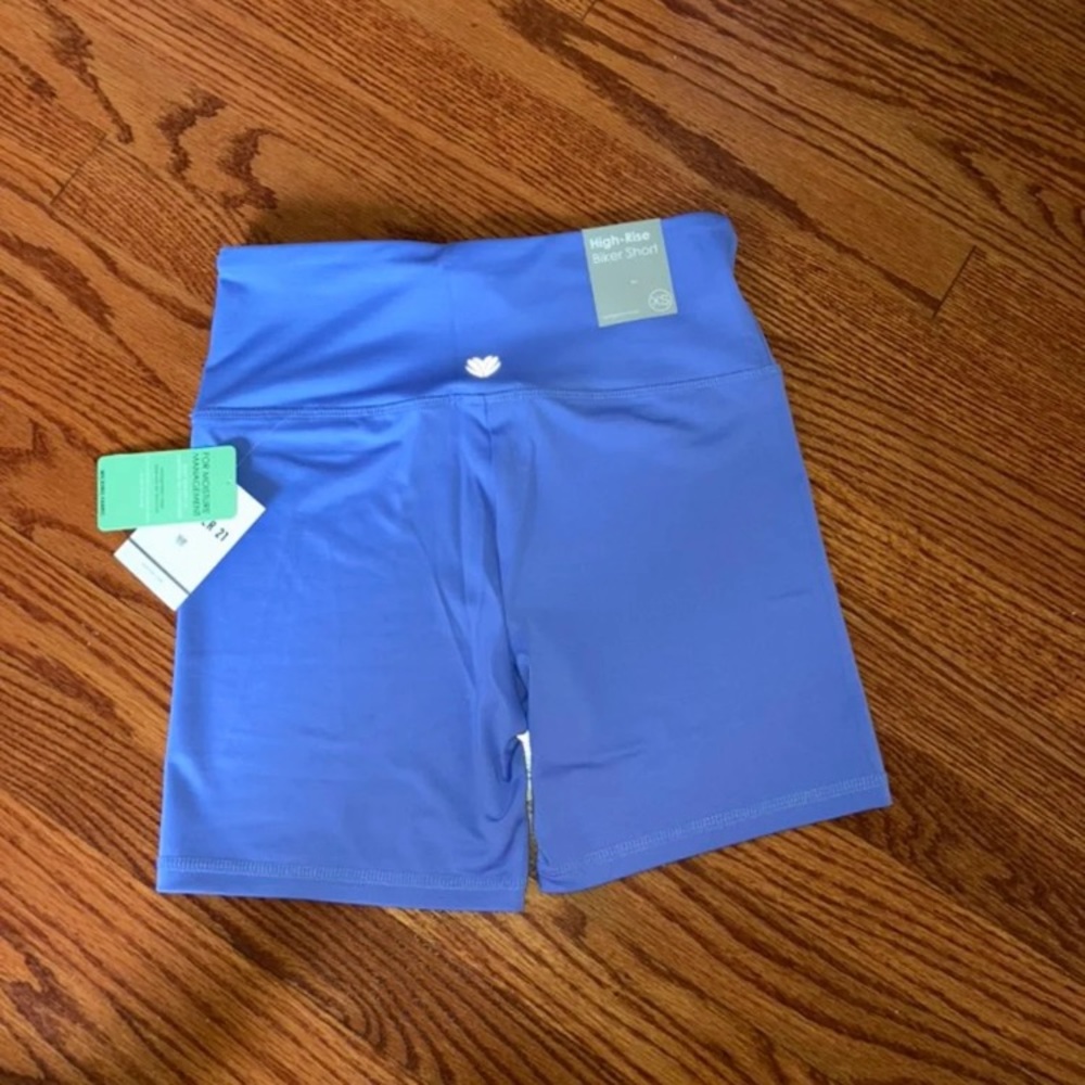 Periwinkle biker shorts